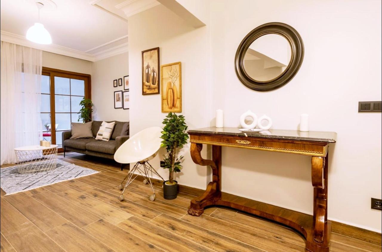 Spacious And Comfy 2Br In The Heart Of Cihangir Apartment Istanbul Exterior foto
