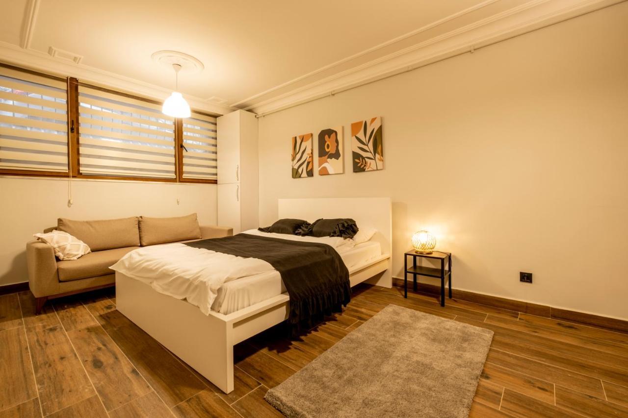 Spacious And Comfy 2Br In The Heart Of Cihangir Apartment Istanbul Exterior foto